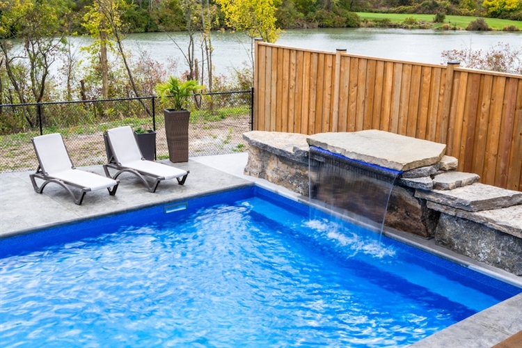 Top Landscaping Trends in Niagara: What’s Hot Right Now?